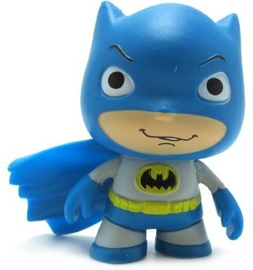 Batman figure by Dc Comics, produced by Silver Line S.A.. Front view.