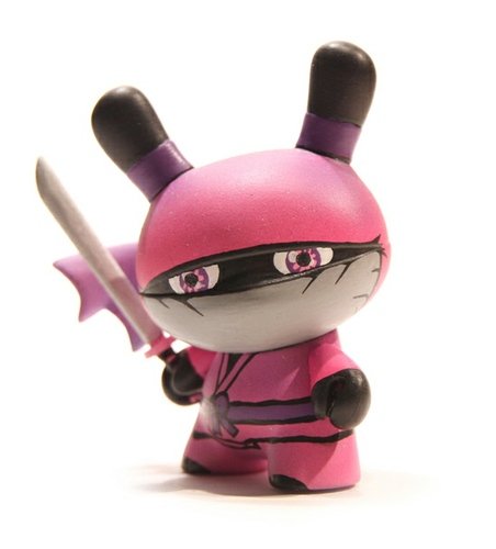 Pink Koga Ninja figure by Zukaty. Front view.