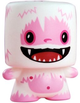 Love Yeti figure by 64 Colors, produced by Squibbles Ink + Rotofugi. Front view.