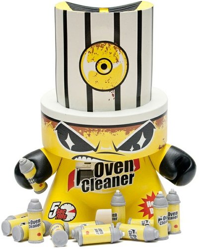 Oven Cleaner figure by Patrick Wong. Front view.