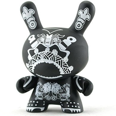 Sangre Azteca figure by Vm06, produced by Kidrobot. Front view.