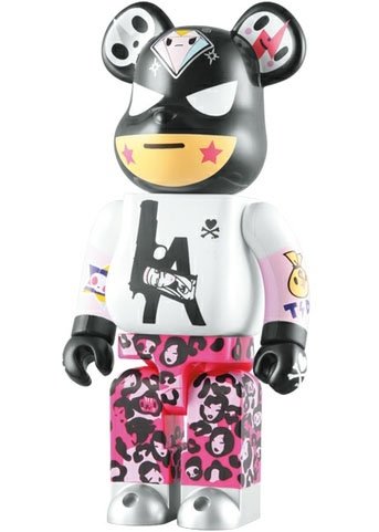Be@rbrick Tokidoki LA Robber 400% figure by Simone Legno (Tokidoki), produced by Medicom Toy. Front view.