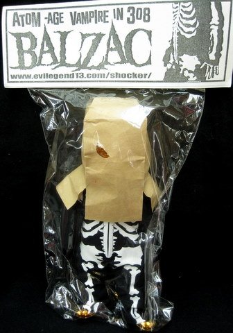 New years eve Skullman figure by Balzac, produced by Secret Base. Front view.