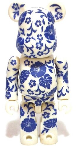Secret Pattern Be@rbrick Series 4 figure, produced by Medicom Toy. Front view.