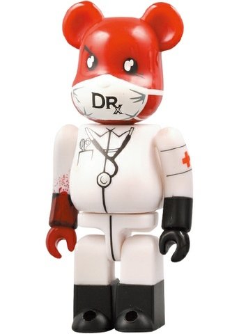 BWWT Dr. Romanelli Be@rbrick 100% figure by Dr. Romanelli, produced by Medicom Toy. Front view.