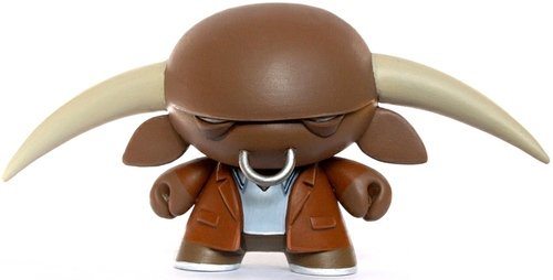 ox figure by Stuart Witter. Front view.