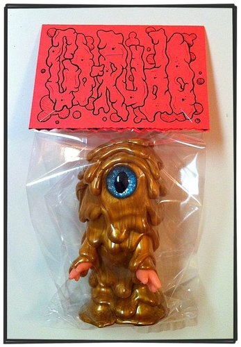 GO-RUDO figure by Honkeylips. Front view.
