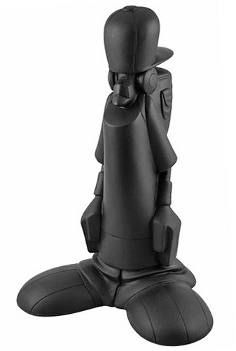 noc figure by Carl Jones, produced by Dreamland Toyworks. Front view.