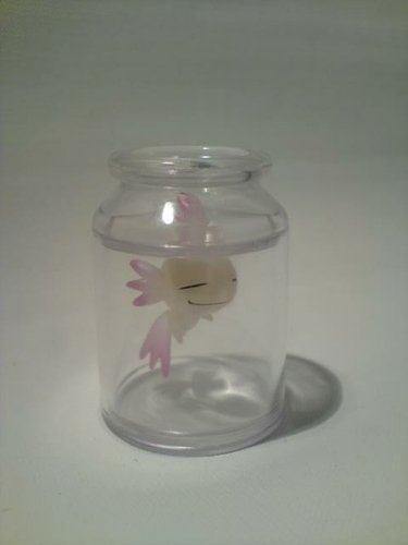 Rumble-kun in a Jar - Opera pink figure by Takashi Murakami, produced by Kaiyodo. Front view.