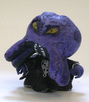 Illithid (Mind Flayer) Dunny figure by Weird Force One. Front view.