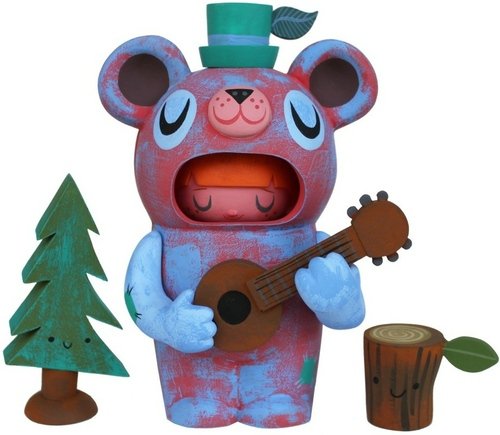 Guitar Bear Mascot figure by Amanda Visell X Itokin Park, produced by Switcheroo. Front view.