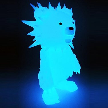 Inc - Blue Glow figure by Hiroto Ohkubo, produced by Instinctoy. Front view.