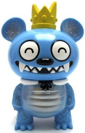 Bossy Bear Kaiju  figure by David Horvath, produced by Toy2R. Front view.
