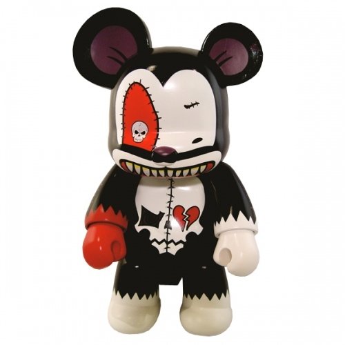 Deady Bear 8 Tower Records Exclusive figure by Voltaire, produced by Toy2R. Front view.