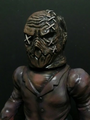 Scarecrow X figure by Skull Head Butt, produced by Skull Head Butt. Front view.