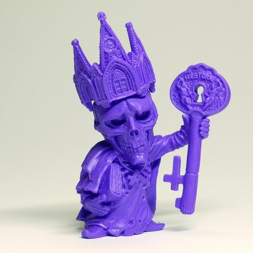 Kingdom Mind - Purple figure by Junnosuke Abe, produced by Restore. Front view.