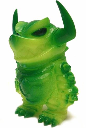 Mini Destdon - Green figure by Touma, produced by Monstock. Front view.