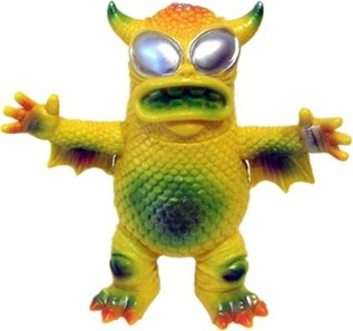 Greasebat Citrus Blast - FOE figure by Chad Rugola, produced by Monster Worship. Front view.
