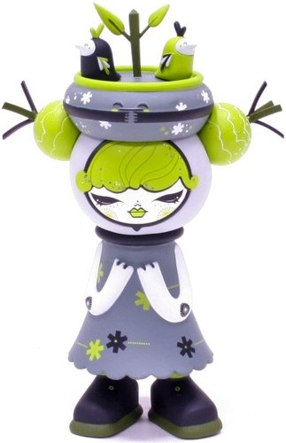 Tweet - Spring Edition figure by Julie West, produced by Strangeco. Front view.