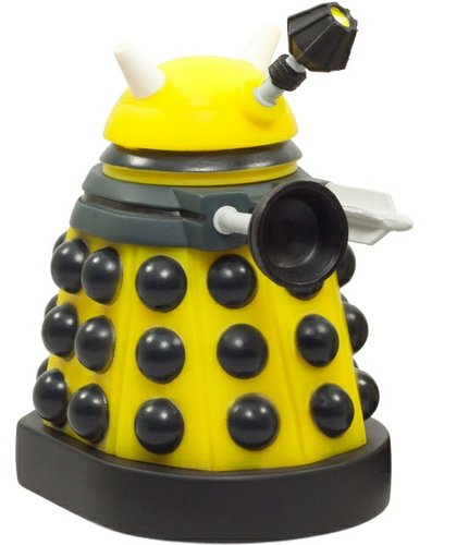 Eternal Dalek figure by Matt Jones (Lunartik), produced by Titan Merchandise. Front view.
