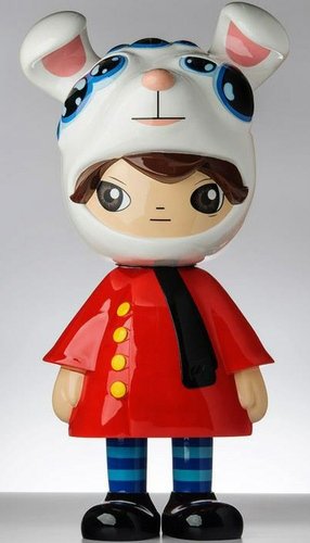 Benny the Dreamer - Original Red figure by Okedoki, produced by Toy Art Gallery. Front view.