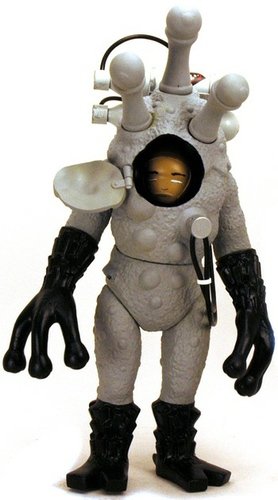 Alien Argus Custom figure by Rohby. Front view.