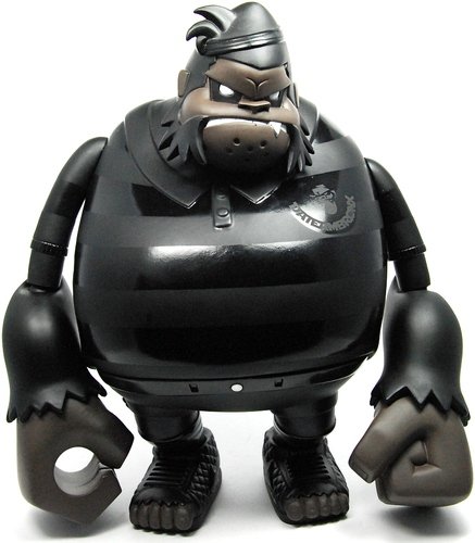 Da Minci - NYCC MindStyle figure by Tim Tsui, produced by Dateambronx. Front view.