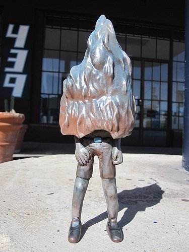 Victim #1 HP Brown figure by Monstrehero. Front view.