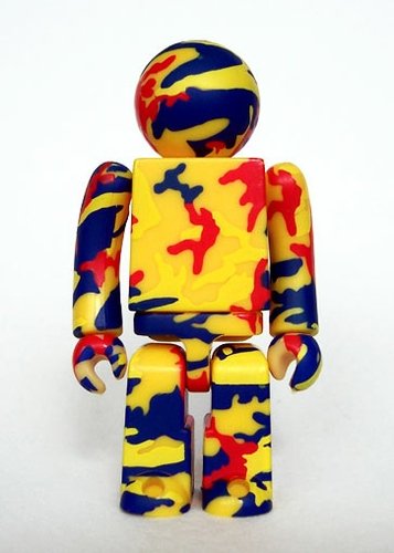 Warhol 1:4 - DPM Identifier figure by Maharishi X Andy Warhol Foundation, produced by Medicom Toy. Front view.