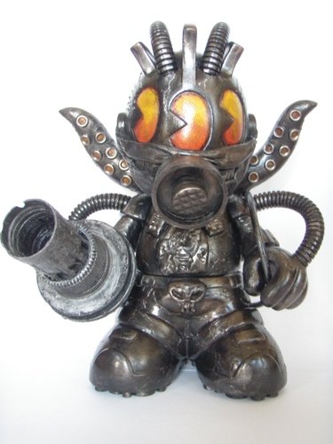 KidMutant X figure by Don P, produced by Kidrobot. Front view.