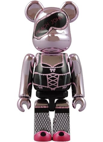 Peach John Be@rbrick 100% figure by Peach John, produced by Medicom Toy. Front view.