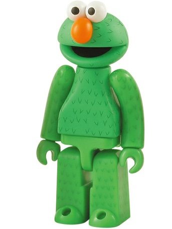 Elmo Kubrick 100% - Green figure by Sesame Workshop, produced by Medicom Toy. Front view.