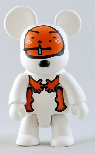 Kuro White figure by Kouichi Taniguchi, produced by Toy2R. Front view.