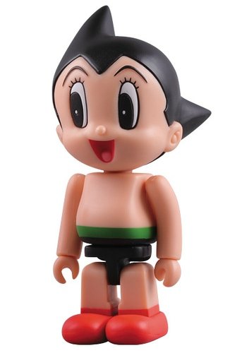 Astro Boy - HMV ver. figure by Tezuka Productions, produced by Medicom Toy. Front view.