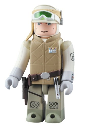 Luke Skywalker Hoth figure by Lucasfilm Ltd., produced by Medicom Toy. Front view.
