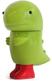 Amedas - Green w/ Red Boots figure by Chima Group, produced by Chima Group. Front view.