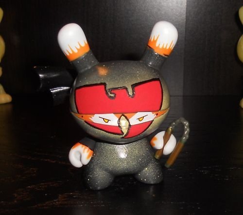 Dunny 2011 figure by Shawn Wigs, produced by Kidrobot. Front view.