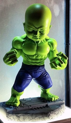 The Incredulous HulkBoy figure by Ron English, produced by Made By Monsters. Front view.