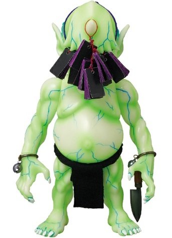 Debris Japan - Green GID figure by Junnosuke Abe, produced by Restore. Front view.