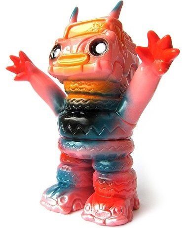 Mini Smogun - Hawaii figure by Gargamel X Super7, produced by Gargamel. Front view.