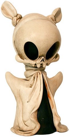 Boo Skelve figure by Brandt Peters X Kathie Olivas, produced by Circus Posterus. Front view.
