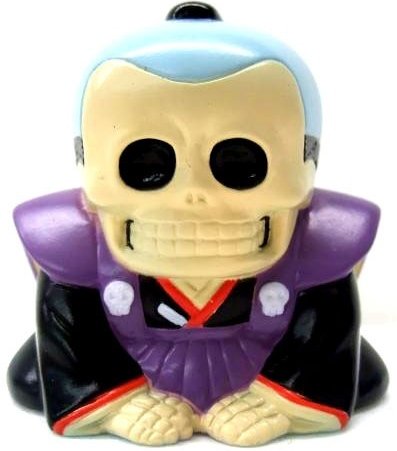 Honesuke (リアルヘッド 骨助) figure by Realxhead X Skull Toys, produced by Realxhead. Front view.