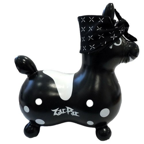 RODY Venice Black - ZacPac x FLAKE figure. Front view.