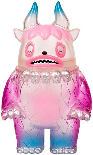 Garuru - Crystal Clear Vinyl w/ Pink, Purple and Blue Sprays figure by Itokin Park, produced by Super7. Front view.