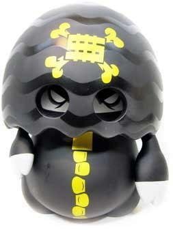 Cappa Kanser - Black figure by Jeremy Madl (Mad), produced by Toyqube. Front view.