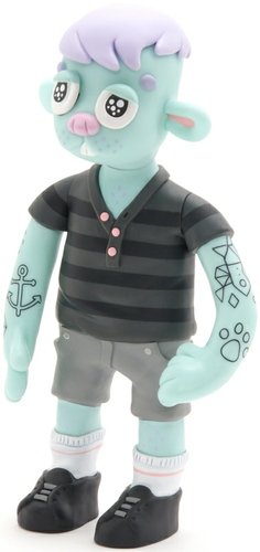 Cody - Blue figure by Jon Knox (Hello, Brute), produced by Extendedplayz. Front view.