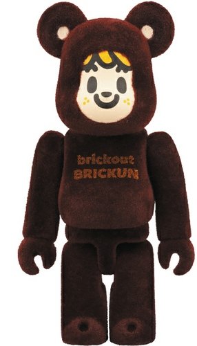 Brickout Brickun Be@rbrick 100% figure by Tarout, produced by Medicom Toy. Front view.