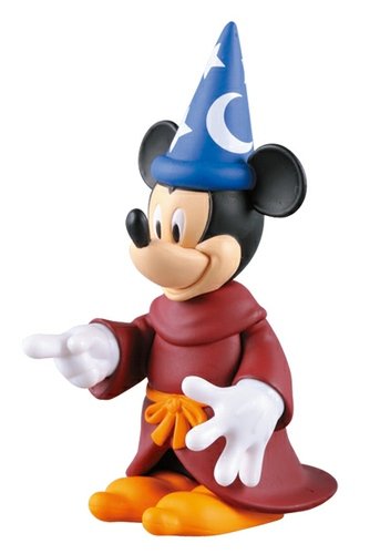 Mickey Mouse - Fantasia figure by Disney, produced by Medicom Toy. Front view.