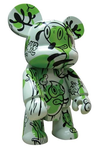 Buckingham Forest Bear - Green Edition figure by Gary Baseman, produced by Toy2R. Front view.