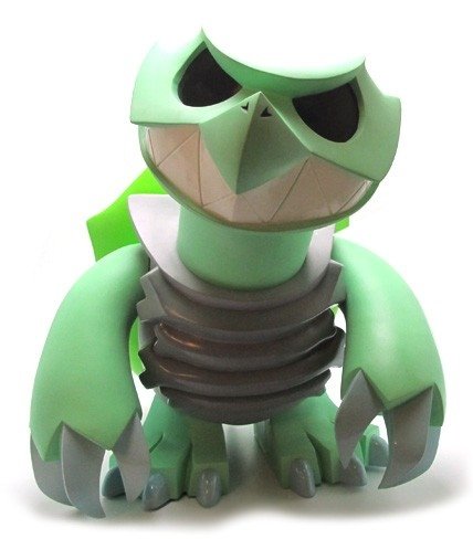 Giant Skuttle figure by Touma, produced by Play Imaginative. Front view.